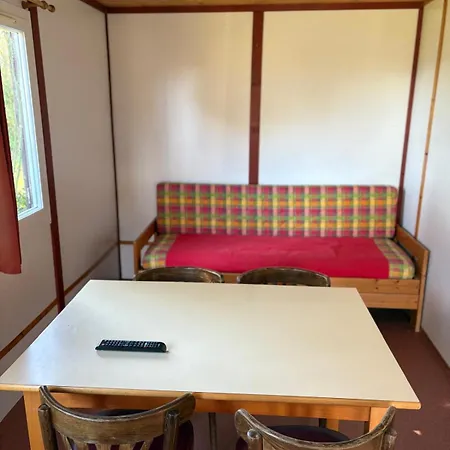 Aramis A La Ferme * Pouylebon